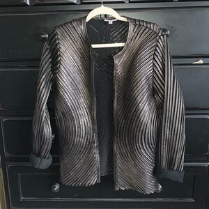 Women’s faux leather jacket, blacsize 14? Ogstnee
